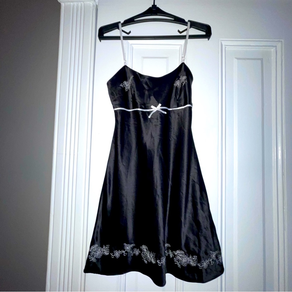 Chemise with Embroidery